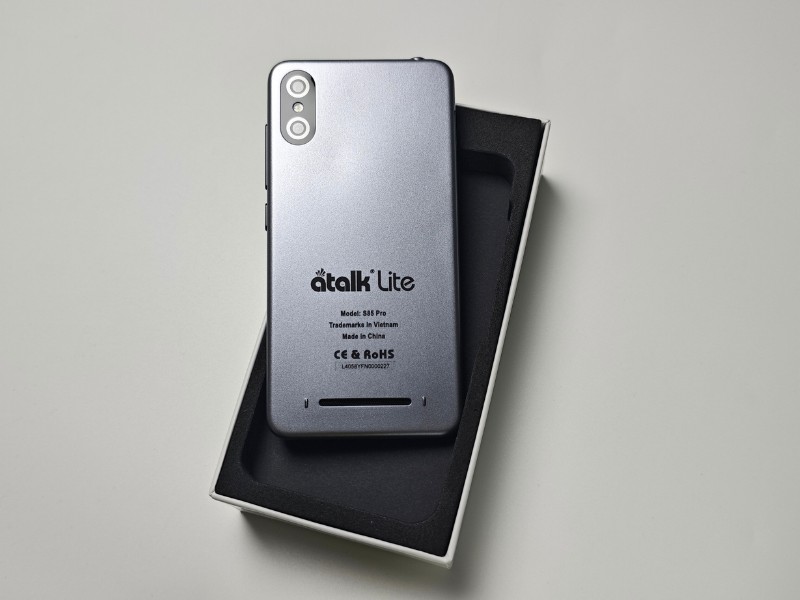 Cận cảnh máy phiên dịch ATalk Lite Cận cảnh máy phiên dịch ATalk Lite