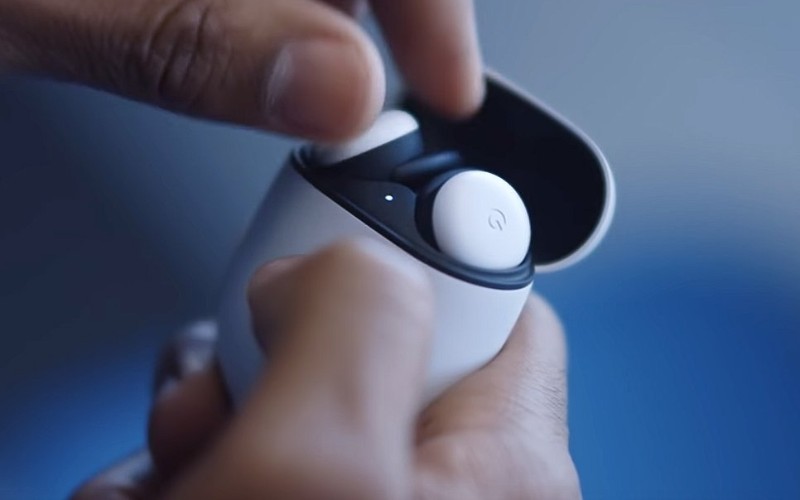 Tai nghe phiên dịch tiếng Trung Google Pixel Buds