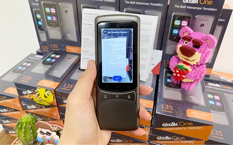 ATalk One - Máy Phiên Dịch 138 Ngôn Ngữ - Không Cần Kết Nối Mạng ATalk One - Máy Phiên Dịch 138 Ngôn Ngữ - Không Cần Kết Nối Mạng